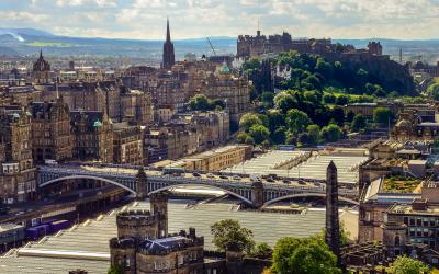 Scenic view of Edinburgh skyline with the castle in background, Scotland, United Kingdom
